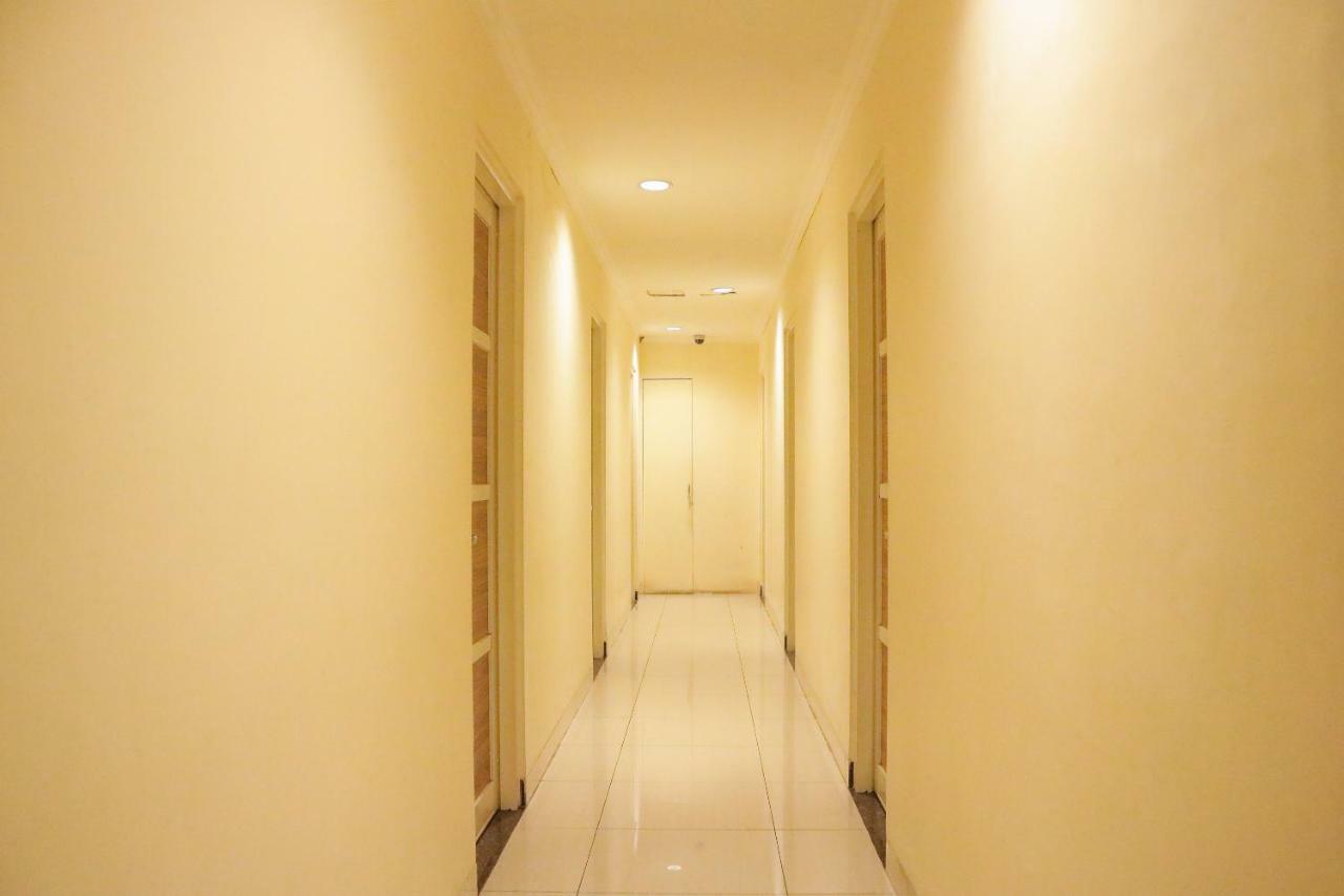 Oyo 984 Maleo Guest House Ambon Exterior photo