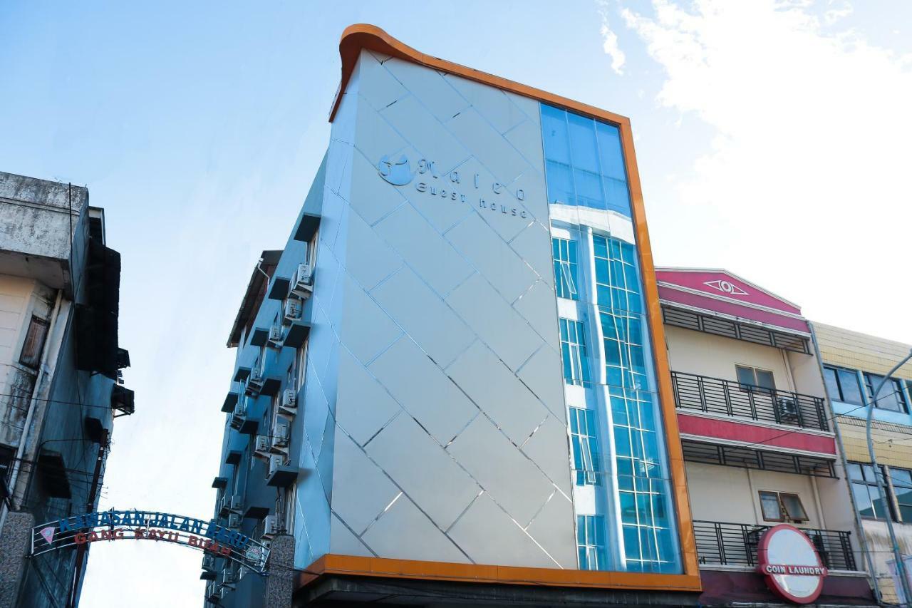 Oyo 984 Maleo Guest House Ambon Exterior photo