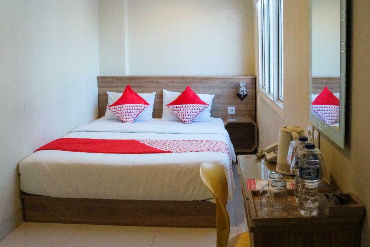Oyo 984 Maleo Guest House Ambon Exterior photo